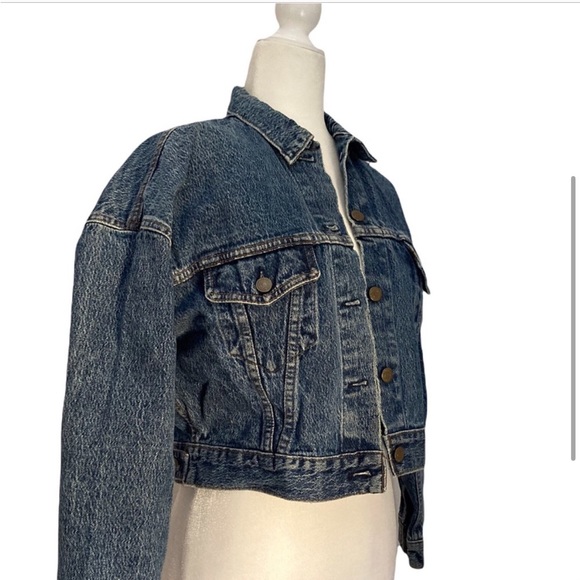 Levi's Women's Blue Distressed Denim Vintage Trucker Jacket M - Picture 6 of 6